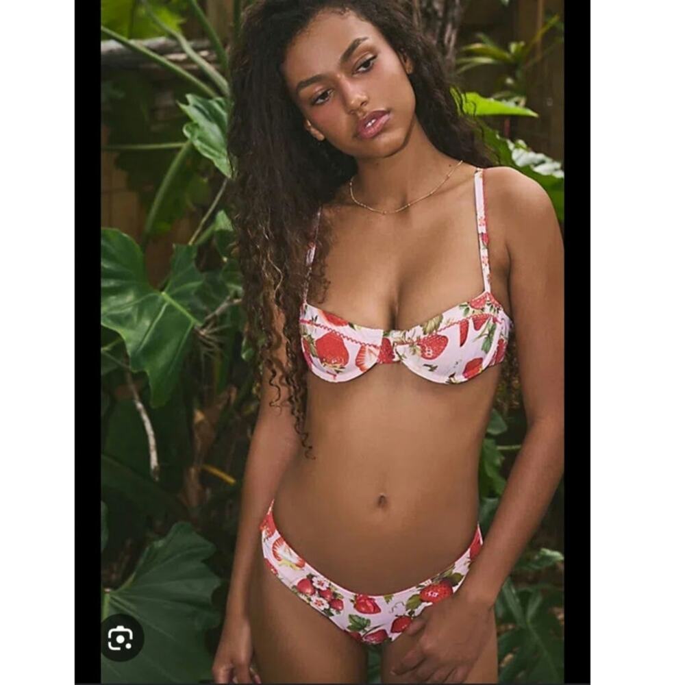 Urban Outfitters Out From‎ Under Margot Printed Balconette Bikini Size: M